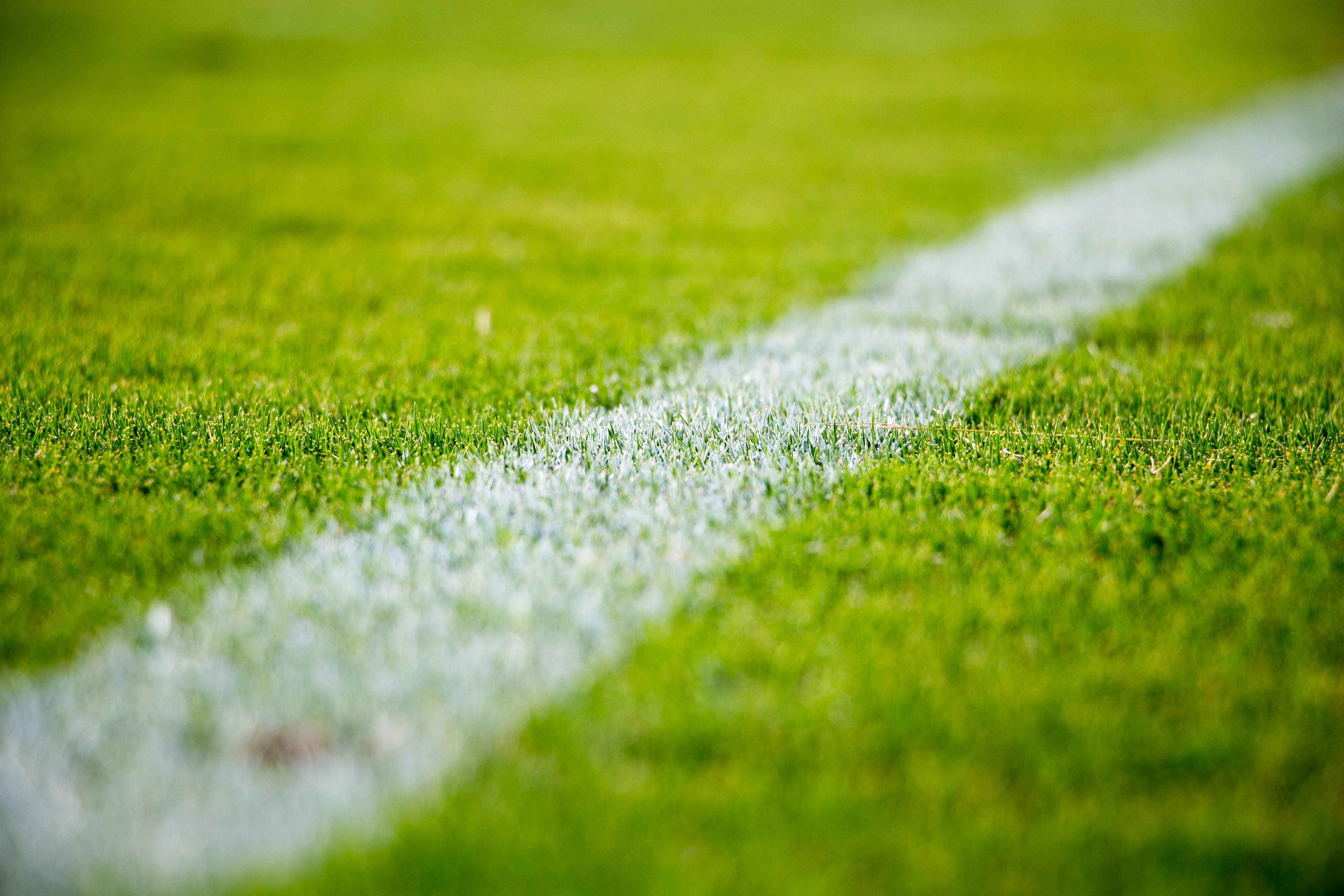 Campo de futebol ao dia